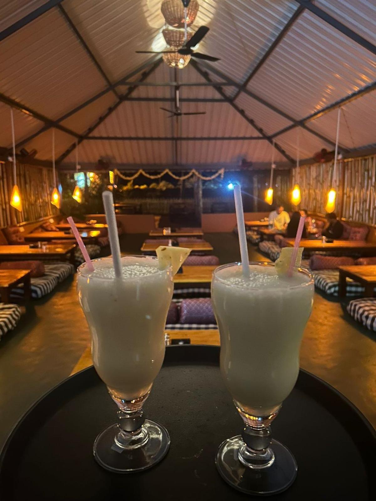 Hampi Village Resort & Tutti Cafe Екстер'єр фото