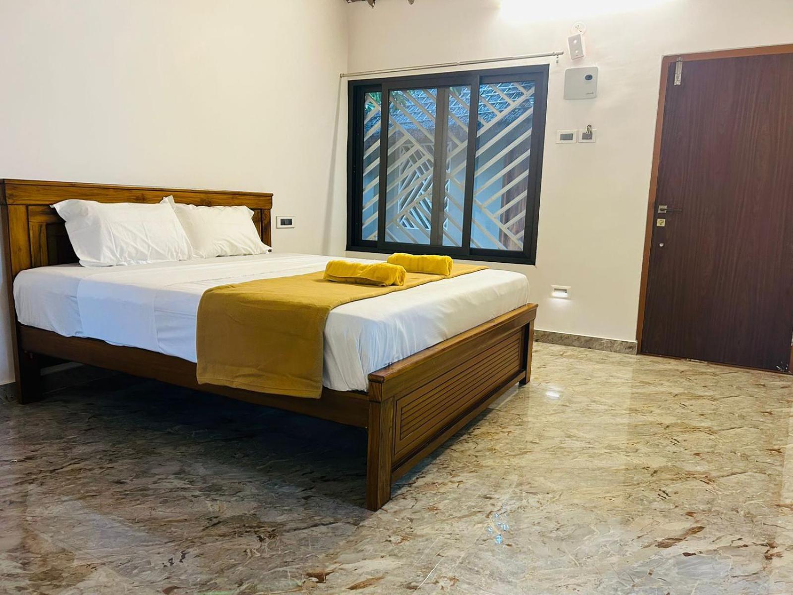 Hampi Village Resort & Tutti Cafe Екстер'єр фото