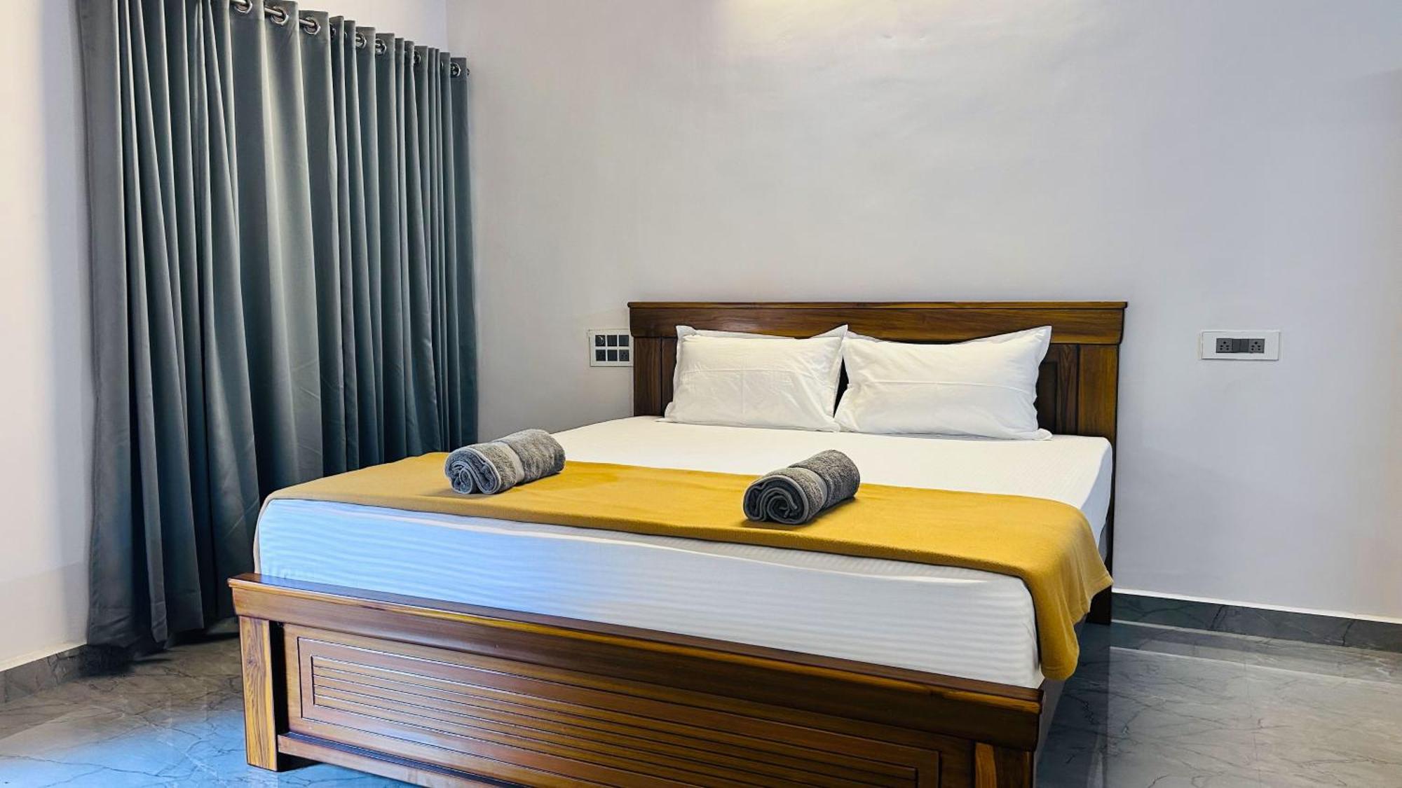 Hampi Village Resort & Tutti Cafe Екстер'єр фото