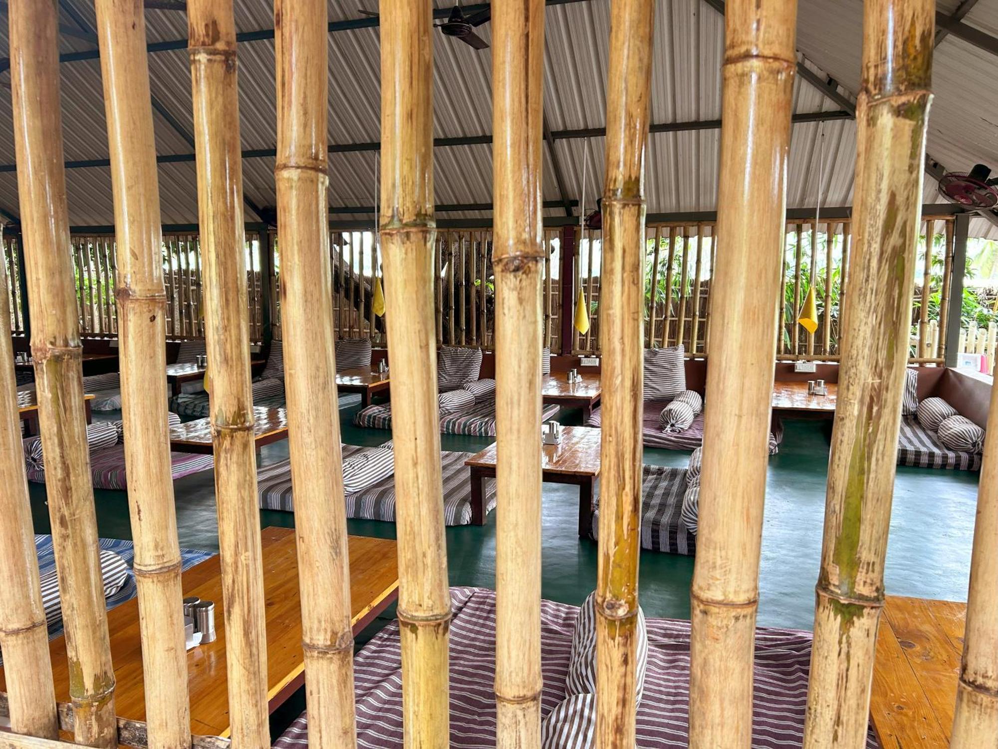 Hampi Village Resort & Tutti Cafe Екстер'єр фото